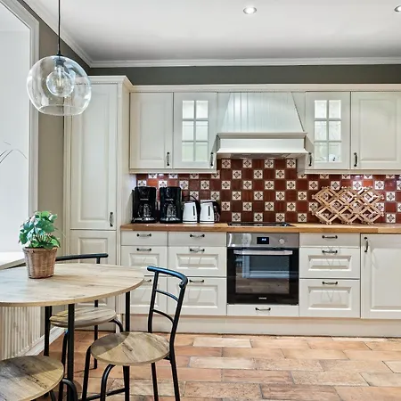 Massive In Downtown With A Sauna Holiday home