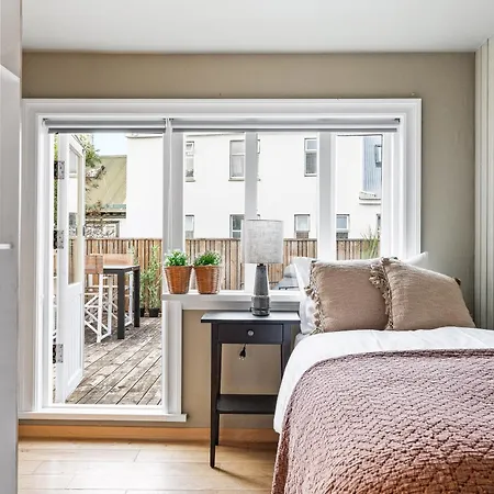 Holiday home Massive In Downtown With A Sauna *